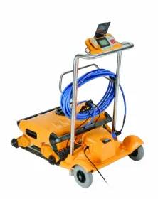 Robot usisivač za javne bazene do 60m DOLPHIN WAVE300 XL
