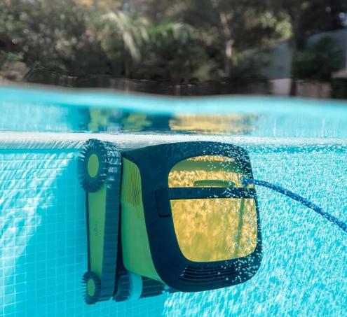 Robot usisivač Dolphin Wave 90i za bazene do 20m AQS