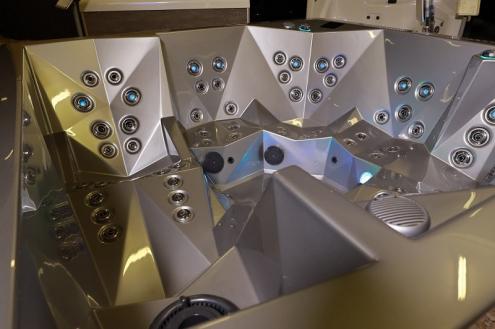Hidromasažni bazen Okandinavia Diamond Hanscraft za 5 osoba